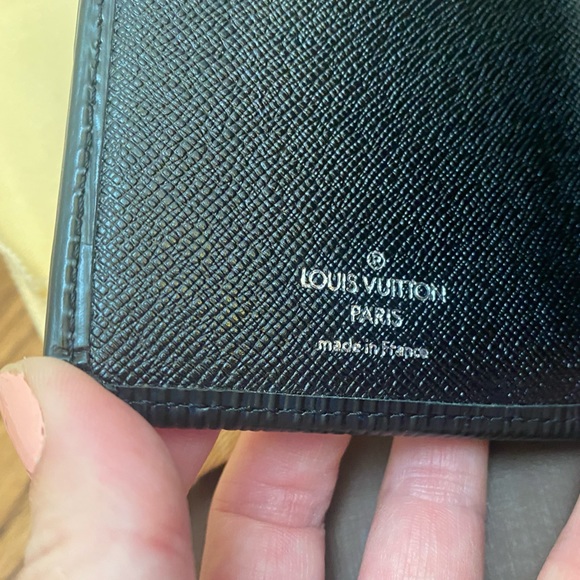 Louis Vuitton new without tags black wallet. - Picture 6 of 9